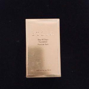Stila Stay All Day Foundation